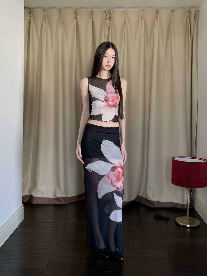 Elegant Floral Print Rhinestone Mesh Tank Top and Bodycon Long Skirt Two-Piece Set