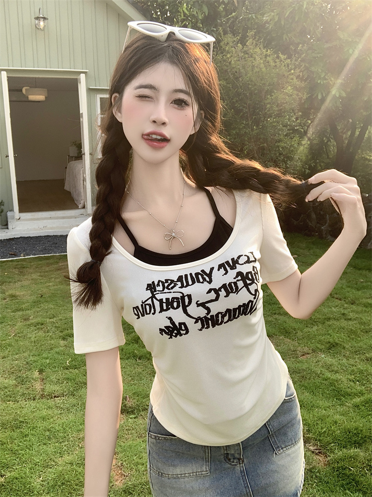 Plus Size Cotton Short Sleeve T-Shirt with Letter Print and Slim Fit